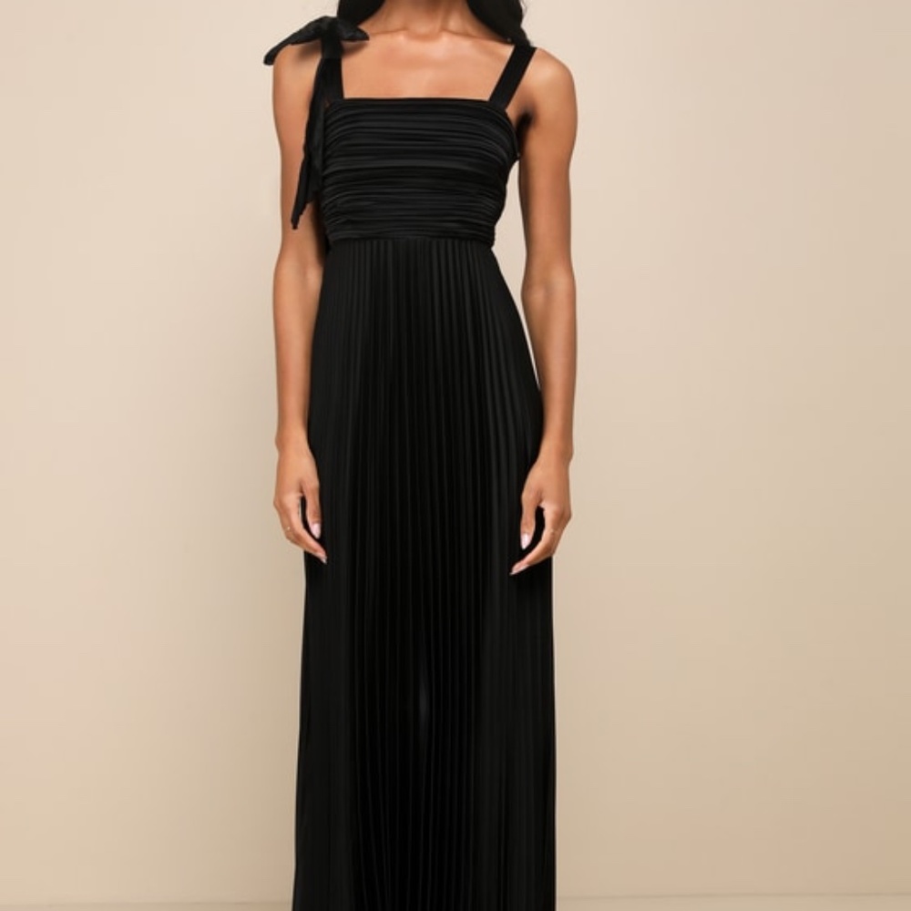 Lulus Gorgeous Purpose Black Satin Pleated Sleeveless Bow Maxi Dress - Size L